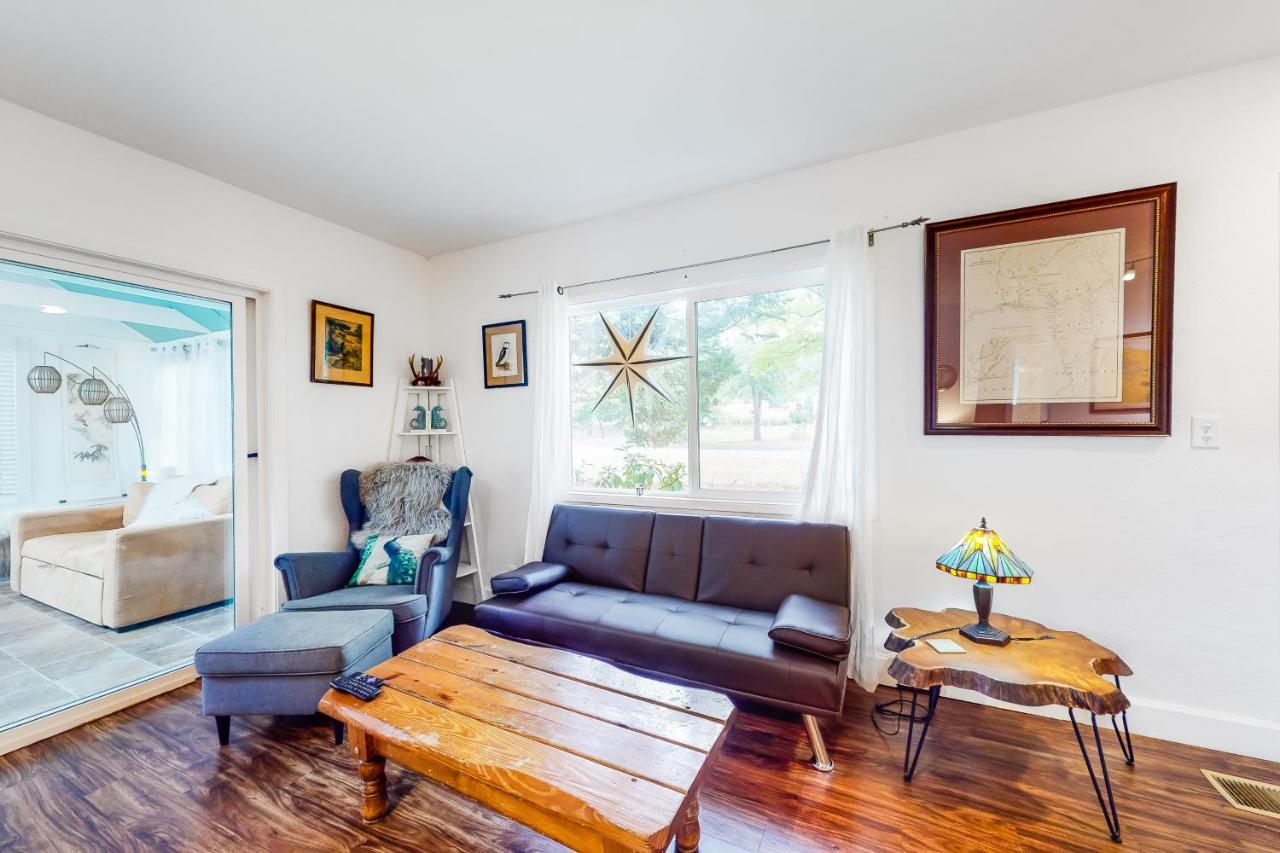 River View House *